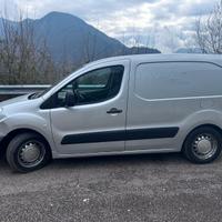 Furgone Peugeot Partner 1.6 Benzina e Metano