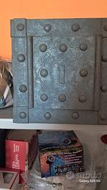 cassaforte artigianale antica 