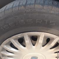 4 Pneumatici Fiat Stilo Nokian 195/65/15 e cerchi