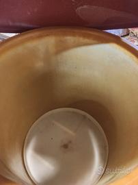 contenitore in vetroresina  per vino 