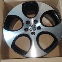 cerchi in lega da 18 per golf gt