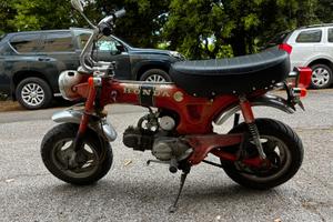 Honda Dax st-70