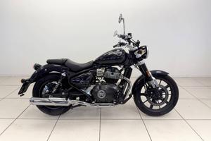 Royal Enfield Super Meteor 650 Astral