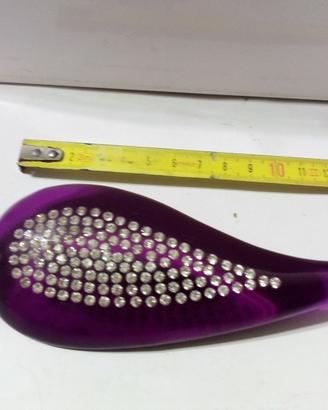 Spilla in celluloide e strass anni 50 
