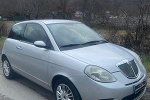 Lancia Ypsilon 1.2 Platino