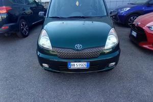 TOYOTA Yaris Verso 1.3i 16V cat Sol