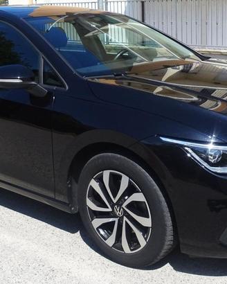 VOLKSWAGEN Golf 2.0 TDI 150 CV DSG SCR Active