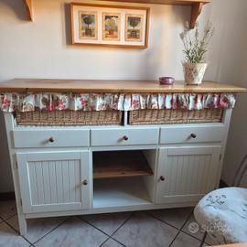 Mobile credenza buffet. 
