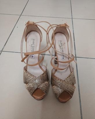 scarpe grintose taglia 37.5, di guido sgariglia