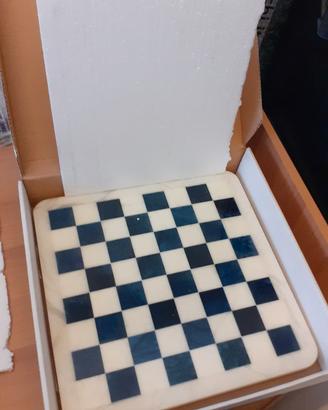 scacchiera in alabastro