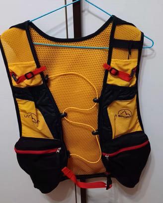 Nuovo zaino idratazione La Sportiva top quality.