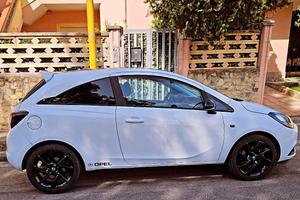Opel Corsa E Coupé B-Color