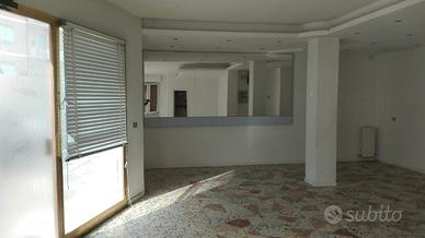 Locale commerciale di 55 mq