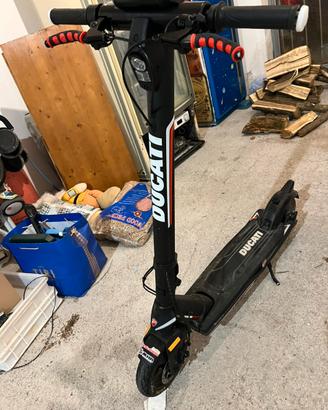 Monopattino ducati pro3