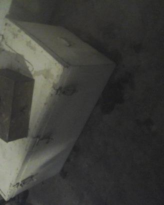 Cassetta in ferro con chiave