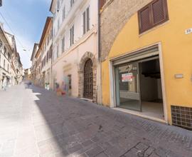 Locale commerciale - Rieti