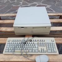 Apple Power Macintosh 4400/220 + Mouse e Tastiera