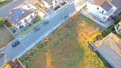 Terreno edificabile in zona residenziale