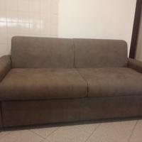 Divano letto matrimoniale
