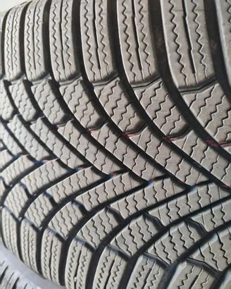 Gomme invernali 225 40 R18 92V  XL Bridgestone