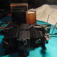 Zeiss Icon  Compur  9 x 6,5  con custodia e 2 last