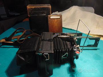 Zeiss Icon  Compur  9 x 6,5  con custodia e 2 last