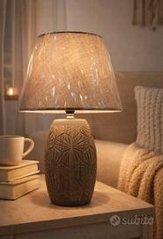 Lampada da tavolo in ceramica con paralume