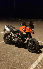 KTM 990 sm-t