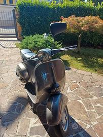 Piaggio Vespa 50 R (V5A1) - 1978