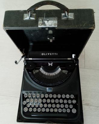 Macchina da scrivere Olivetti modello Ico MP1