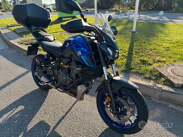 Yamaha MT-07 blu, 2023