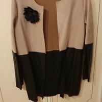 Giacca in camoscio beige ed ecopelle nero
