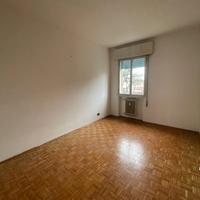 Comodo vicino al centro con garage