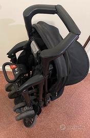 Passeggino INGLESINA con chiusura ad omblello