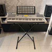 Tastiera Yamaha con stand Proel