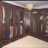 Cabina armadio angolare in legno di noce