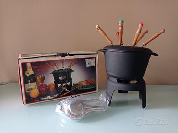 Set fonduta in ghisa per 6 Persone