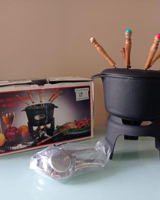 Set fonduta in ghisa per 6 Persone