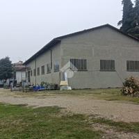 CAPANNONE A GAMBETTOLA