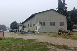 CAPANNONE A GAMBETTOLA