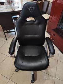 Sedia Gaming Trust GTX 705 nera