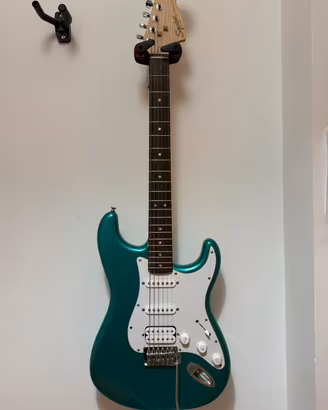 Squier Affinity Straticaster HSS Indonesia verde