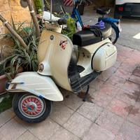 Bajaj 150 ( vespa sprint veloce indiana )