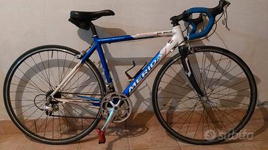 bici da corsa MERIDA