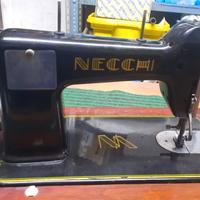macchina da cucire necchi