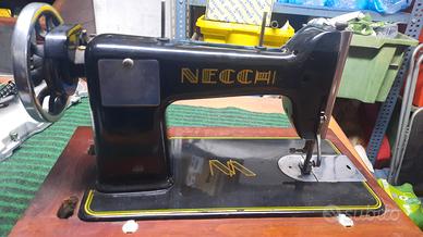 macchina da cucire necchi