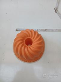 Stampo per preparare dolci,  cm 32 h 10 ,budini e 