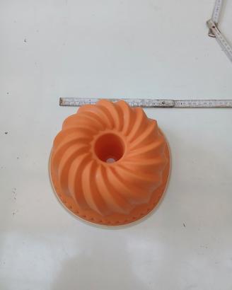 Stampo per preparare dolci,  cm 32 h 10 ,budini e 