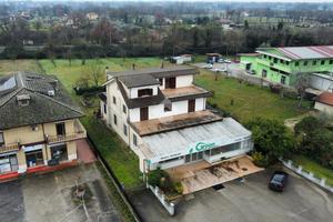 3 LOCALI A CASTROCIELO