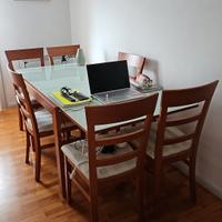Tavolo  in legno e vetro